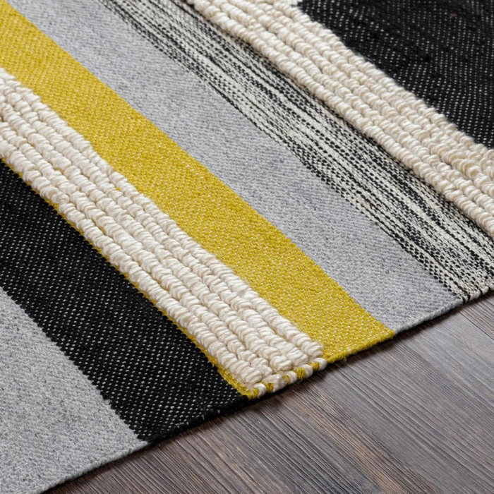 Surya Yuva YUV-2300 2 6 x 8  Rug