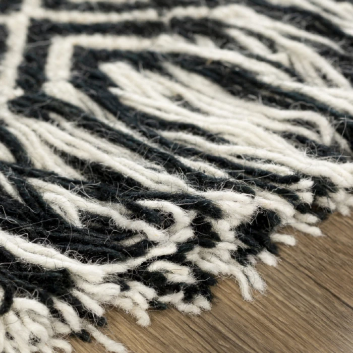 Surya Zanafi ZNF-2303 2  x 3  Rug