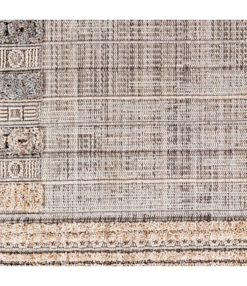 LIVABLISS Zaragoza Cream ZRZ-2308 2ft.7in. x 7ft.3in. Rect. Rug