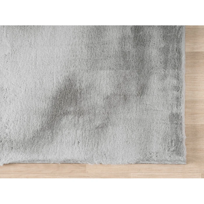 United Weavers Lavish Solid Silver 150 25171 58 5ft. 3in. x 7ft. 2in. Rect. Rug