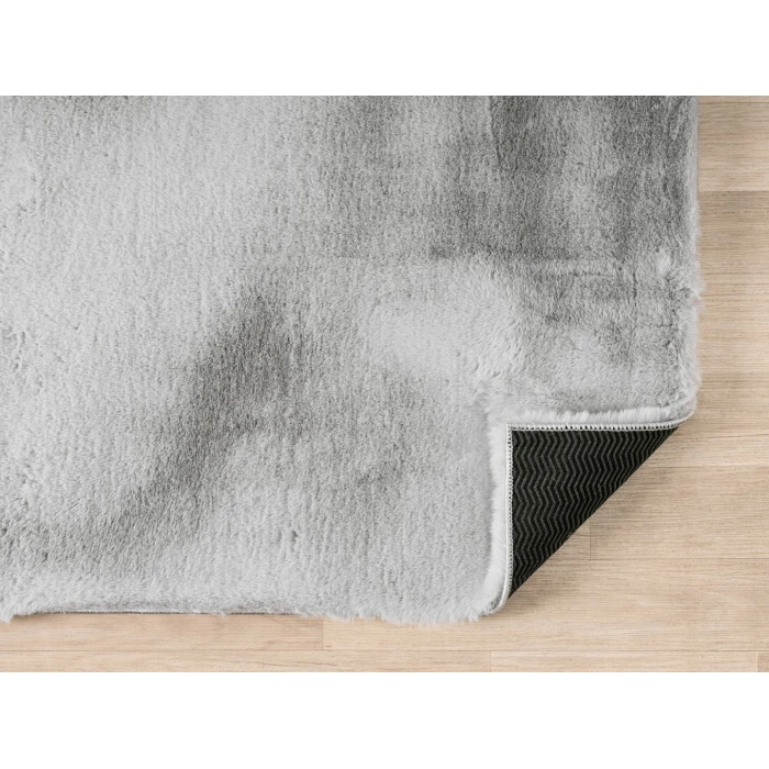 United Weavers Lavish Solid Silver 150 25171 58 5ft. 3in. x 7ft. 2in. Rect. Rug