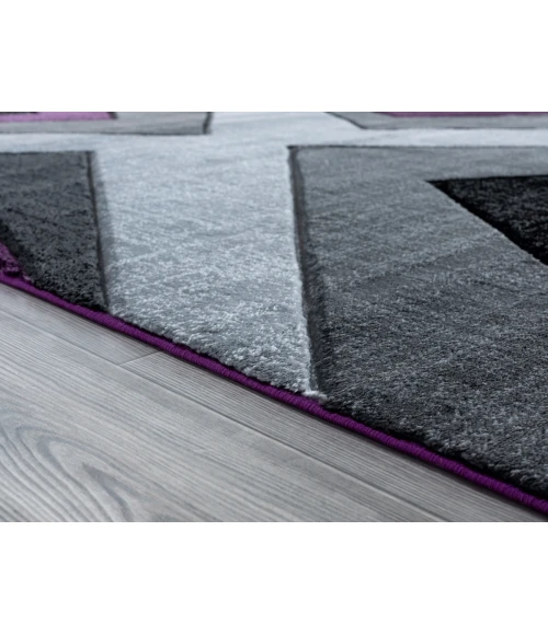 United Weavers Bristol Plum 2050-10082 5 ft. 3 in. X 7 ft. 6 in. Rectangle Rug