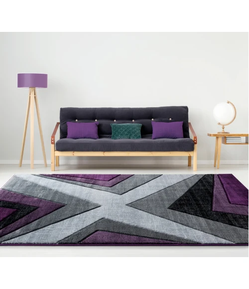 United Weavers Bristol Plum 2050-10082 5 ft. 3 in. X 7 ft. 6 in. Rectangle Rug