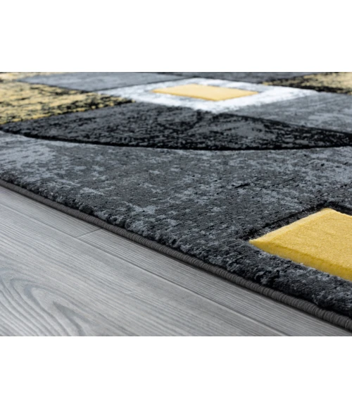 United Weavers Bristol Yellow 2050-10112 2 ft. 7 in. X 4 ft. 2 in. Rectangle Rug