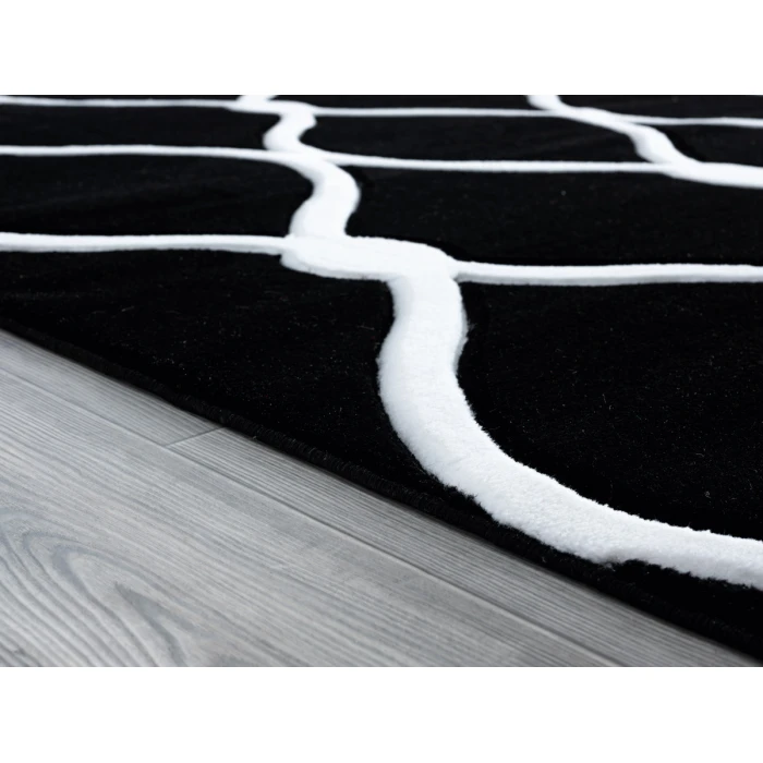 United Weavers Bristol Black 2050-11570 2 ft. 7 in. X 4 ft. 2 in. Rectangle Rug
