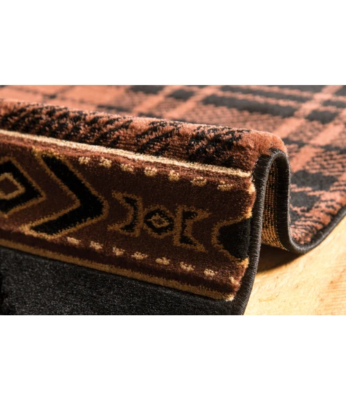 United Weavers Cottage Brown 2055-41350 2 ft. 7 in. X 7 ft. 4 in. Rectangle Rug