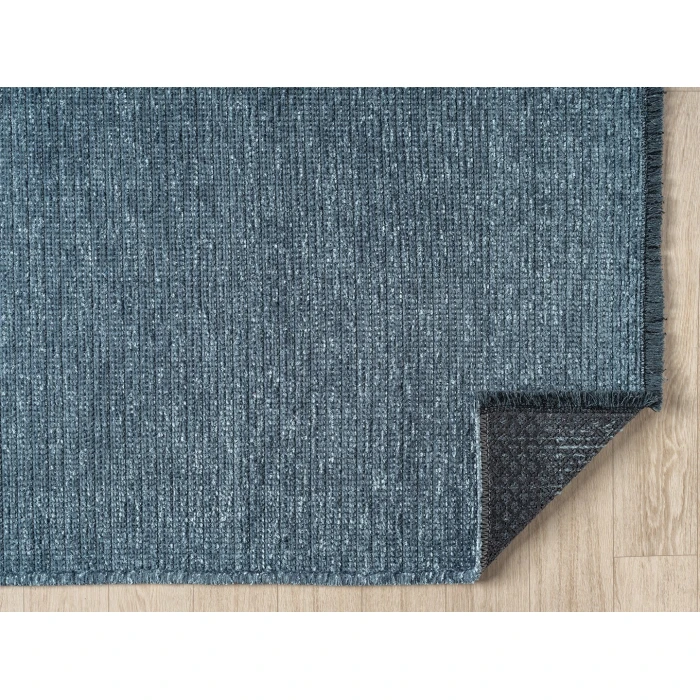 United Weavers Emerson Blue 215 61060 28E 1ft. 10in. x 7ft. 2in. Rect. Rug