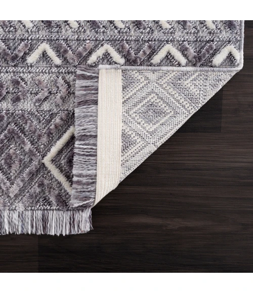 United Weavers Chelsea  Smoke  2920-81177 2 ft. 7 in. X 7 ft. 2 in. Rectangle Rug