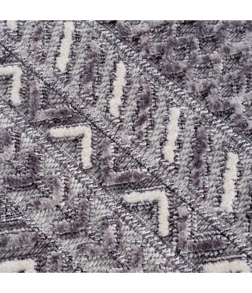 United Weavers Chelsea  Smoke  2920-81177 2 ft. 7 in. X 7 ft. 2 in. Rectangle Rug