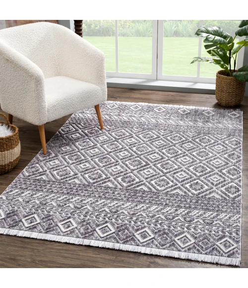 United Weavers Chelsea  Smoke  2920-81177 2 ft. 7 in. X 7 ft. 2 in. Rectangle Rug
