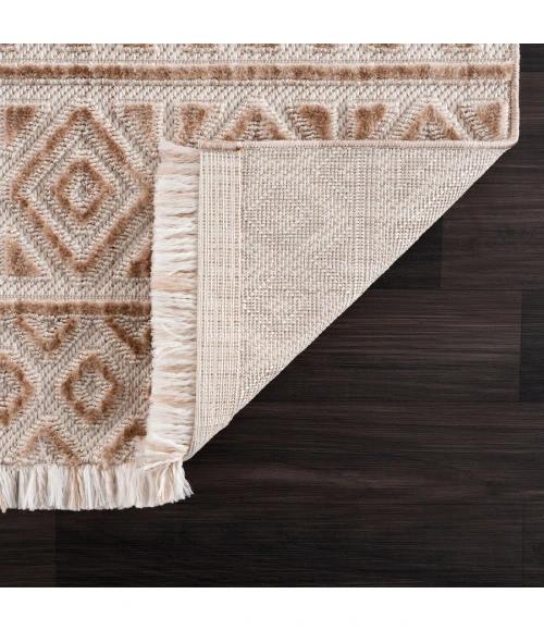 United Weavers Chelsea  Brown 2920-81250 2 ft. 7 in. X 7 ft. 2 in. Rectangle Rug