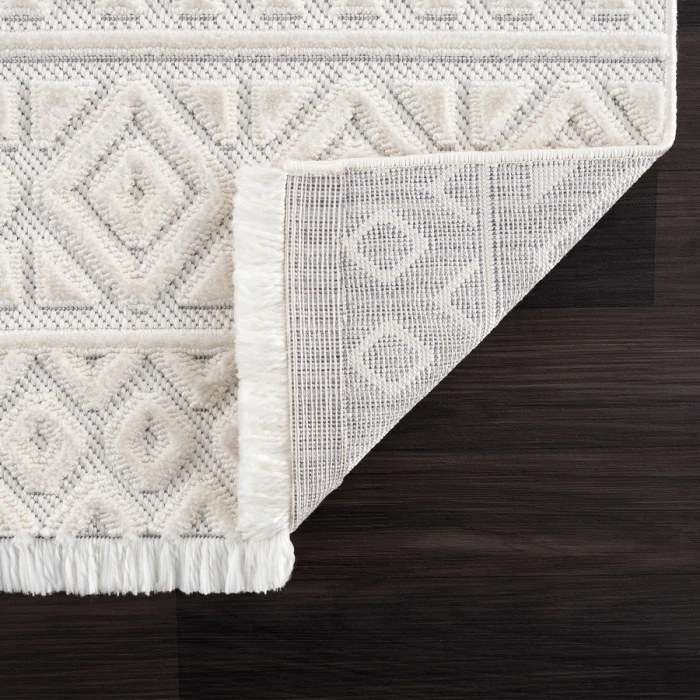 United Weavers Chelsea  White 2920-81299 1 ft. 10 in. X 3 ft. Rectangle Rug