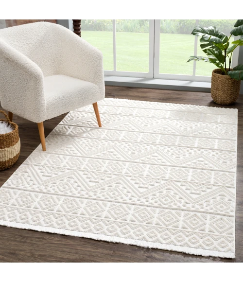 United Weavers Chelsea  White 2920-81299 5 ft. 3 in. X 7 ft. 2 in. Rectangle Rug