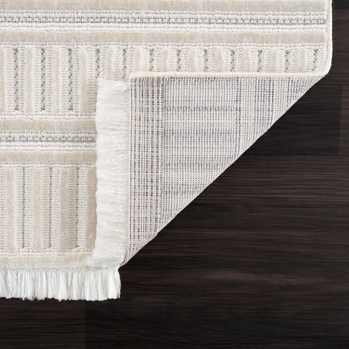 United Weavers Chelsea  White 2920-81499 5 ft. 3 in. X 7 ft. 2 in. Rectangle Rug
