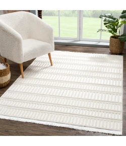 United Weavers Chelsea White 2920-81499 2 ft. 7 in. X 7 ft. 2 in. Rectangle Rug