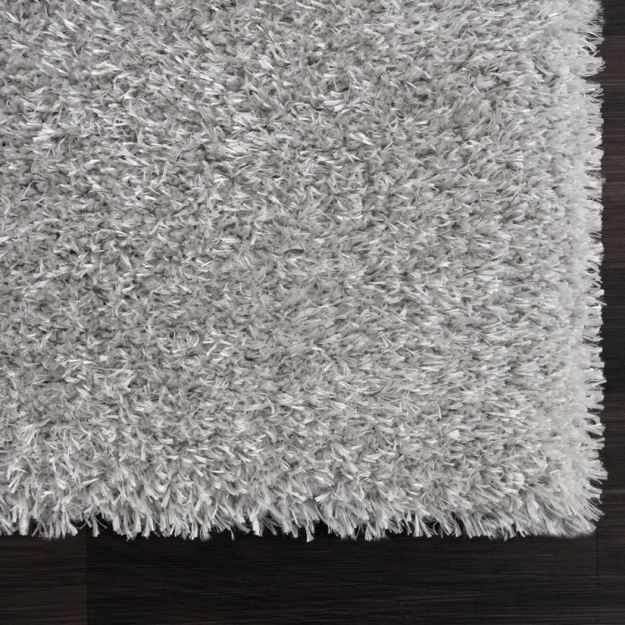 United Weavers Aubrey Silver 3100-61071 5 ft. 3 X 7 ft. 2 in. Rectangle Rug