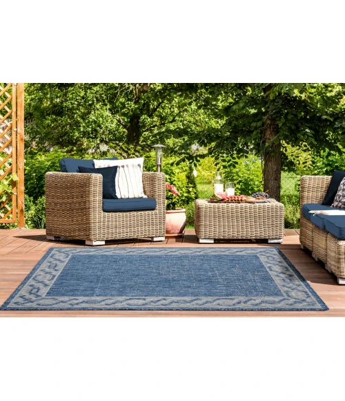 United Weavers Augusta Blue 3900-10060 5 ft. 3 in. X 7 ft. 6 in. Rectangle Rug