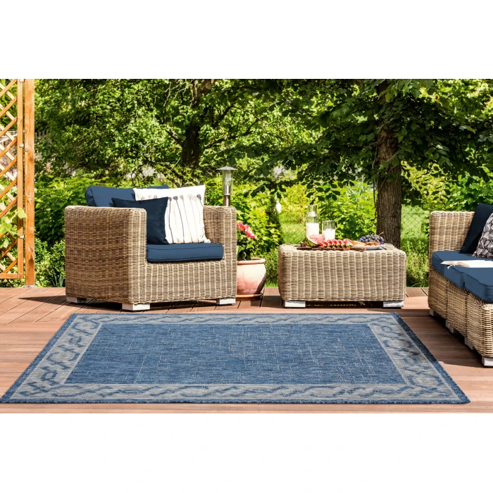 United Weavers Augusta Blue 3900-10060 7 ft. 10 in. X 10 ft. 6 in. Rectangle Rug