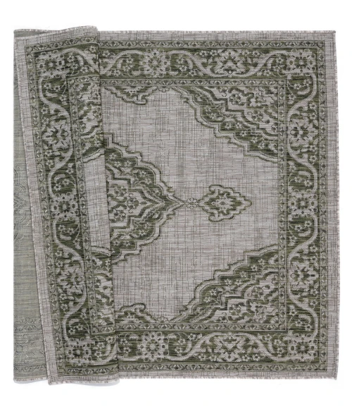 United Weavers Augusta Green 3900-10245 5 ft. 3 in. X 7 ft. 6 in. Rectangle Rug