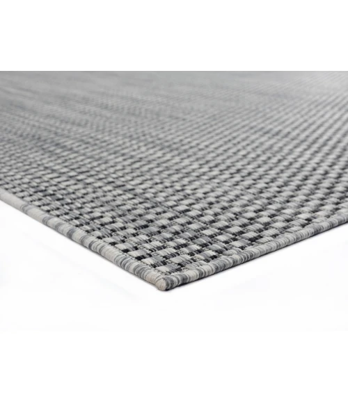 United Weavers Augusta Black 3900-10570 5 ft. 3 in. X 7 ft. 6 in. Rectangle Rug
