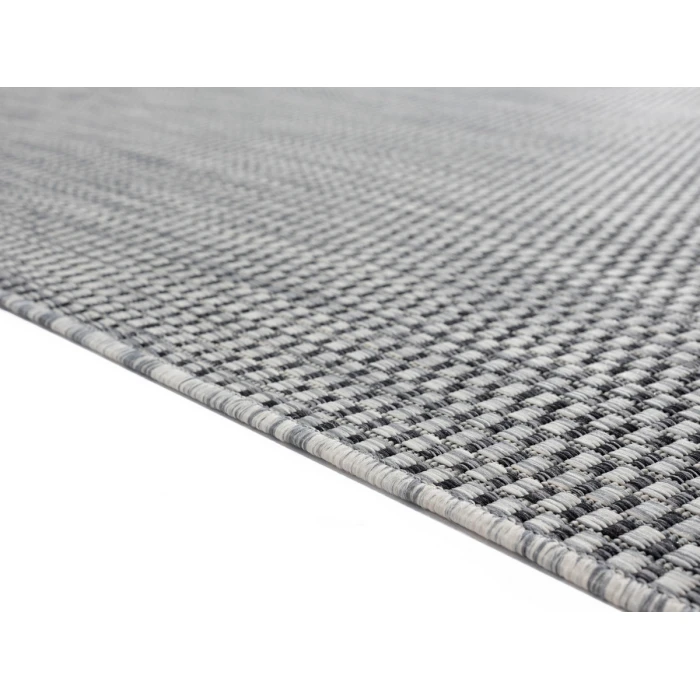 United Weavers Augusta Black 3900-10570 5 ft. 3 in. X 7 ft. 6 in. Rectangle Rug