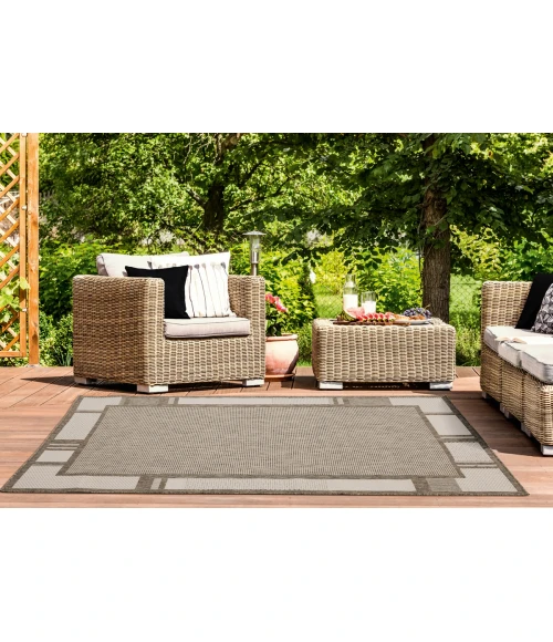 United Weavers Augusta Brown 3900-10850 7 ft. 10 in. X 10 ft. 6 in. Rectangle Rug