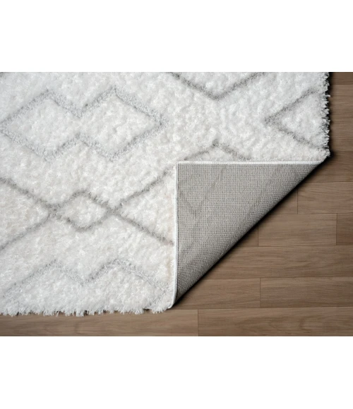 United Weavers Barcelona Grey 4570-30472 5 ft. 3 in. X 7 ft. 2 in. Rectangle Rug