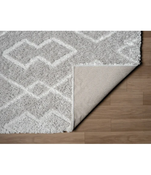 United Weavers Barcelona White 4570-30499 5 ft. 3 in. X 7 ft. 2 in. Rectangle Rug