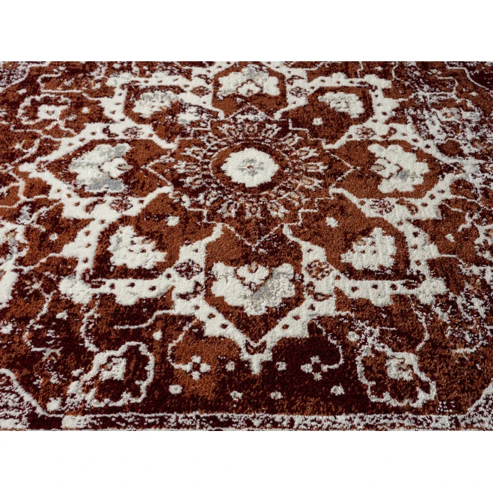 United Weavers Stratton Burgundy 675-71134 2 ft. 7 in. X 7 ft. 2 in. Rectangle Rug