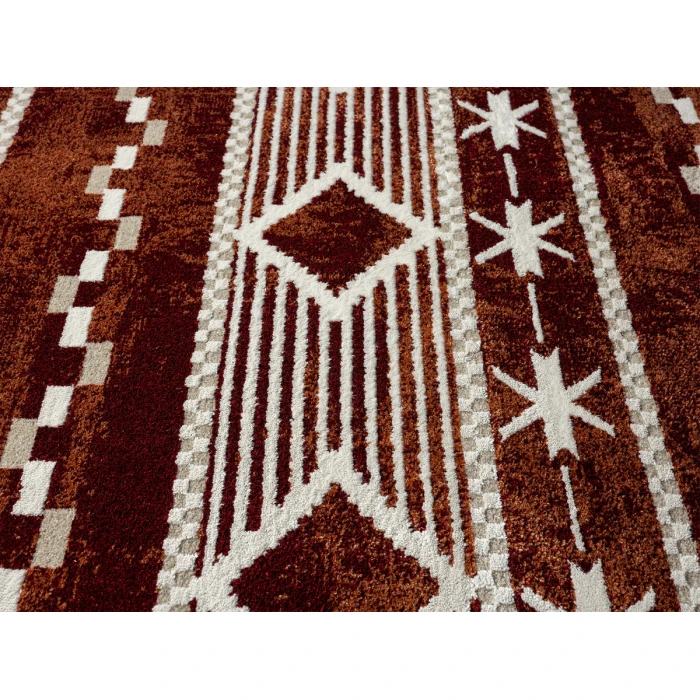 United Weavers Stratton Burgundy 675-71534 2 ft. 7 in. X 7 ft. 2 in. Rectangle Rug