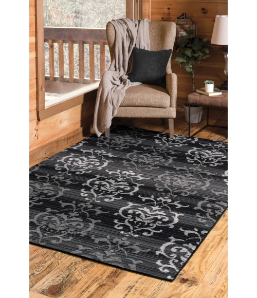 United Weavers Dallas Grey 851-10772 2 ft. 3 X 7 ft. 2 in. Rectangle Rug